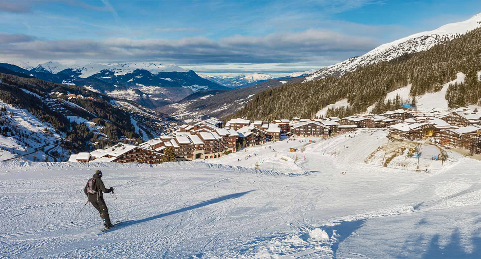 Large Ski Valley View
                            